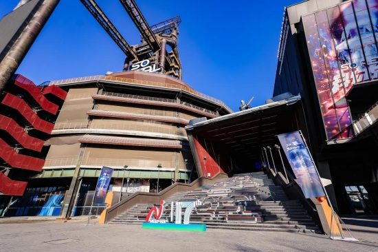 藏于室・融于家！红顶奖见证嵌入式与集成化，定义品质生活新范式(图1)