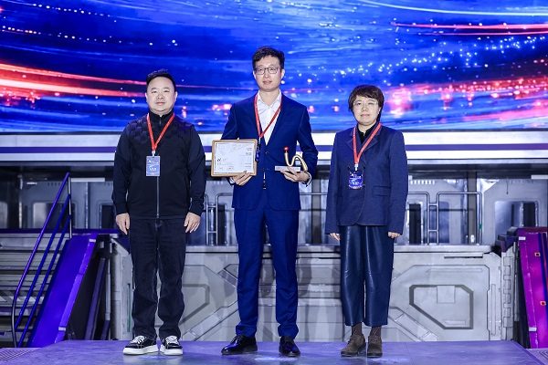 东芝冰箱再获红顶大奖！东芝大白梨以“最全能”实力重塑高端冰箱价值标杆(图3)